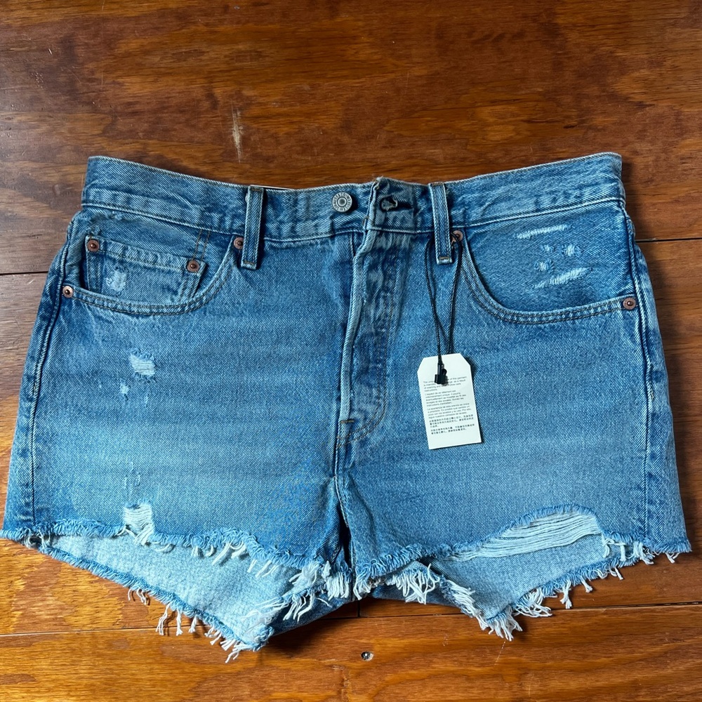 NEW Levi’s 501 Blue Distressed Jean Shorts
